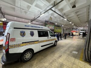 İZMİR (AA) – İzmir'de pazarcılar arasında çıkan silahlı ve bıçaklı