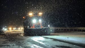 KASTAMONU (AA) – Kastamonu'da etkili olan kar yağışı hayatı olumsuz