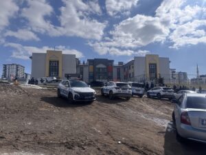 KAYSERİ (AA) – Kayseri'nin Melikgazi ilçesinde boşandığı eşini tabancayla öldüren