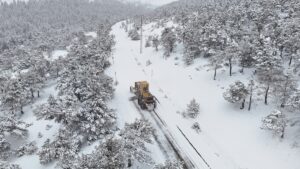 KAYSERİ (AA) – Kayseri'de kar yağışı ve tipi nedeniyle kapanan