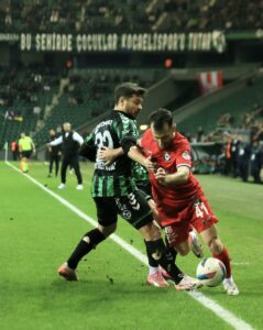 - Kocaelispor: 2 - Ahlatcı Çorum FK: 0