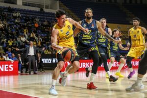 - Maccabi Playtika: 94 - Fenerbahçe Beko: 76