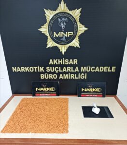 MANİSA (AA) – Manisa'nın Akhisar ilçesinde düzenlenen uyuşturucu operasyonunda gözaltına
