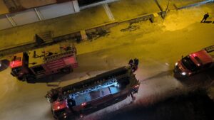 MARDİN (AA) – Mardin'in Nusaybin ilçesinde evde çıkan yangında 1'i