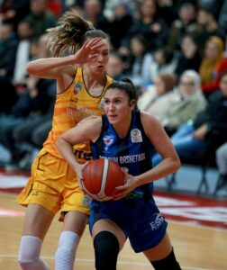 Salon: Kadir Has Kongre Merkezi Hakemler: İsmail Binbir, Burak Erkan,