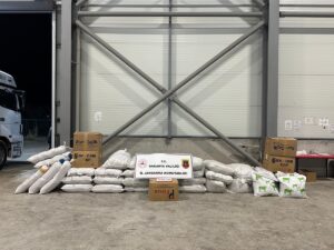 SAKARYA (AA) – Sakarya'da 2 tırda 3,5 ton kıyılmış tütün