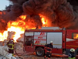 ŞANLIURFA (AA) – Şanlıurfa'nın merkez Eyyübiye ilçesinde geri dönüşüm tesisinde