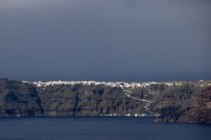 SANTORİNİ (AA) – Santorini'de son haftalarda artan sismik hareketlilik, Ada'da