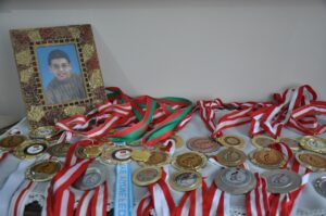 ESKİŞEHİR (AA) – Serebral palsili milli paralimpik yüzücü Mehmet Bakır