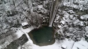 SİNOP (AA) – Sinop'ta kar yağışının ardından doğal güzelliğiyle ünlü