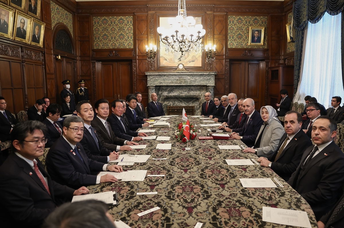 TBMM Başkanı Kurtulmuş, Tokyo'da, Japonya Temsilciler Meclisi Başkanı Nukaga ile görüştü