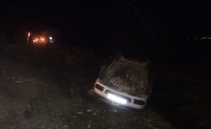 TOKAT (AA) – Tokat'ta otomobilin tarlaya devrilmesi sonuıcu 3 kişi