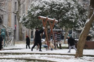 BURSA (AA) – Bursa ve Yalova'da kar yağışı etkisini sürdürüyor.