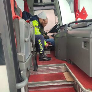 YOZGAT (AA) – Yozgat'ta, yolcu gibi otobüslere binen sivil jandarma