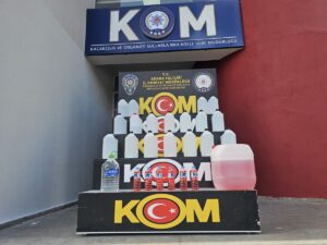 ADANA (AA) – Adana'da 780 litre sahte içki ele geçirildi,