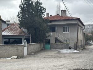 AFYONKARAHİSAR (AA) – Afyonkarahisar'ın Şuhut ilçesinde babasını bıçaklayarak öldüren zanlı