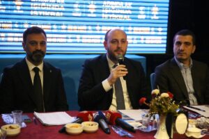 - "Sokağı provoke etmeye çalışanlara karşı, burada toplumumuzu germeye, birlik