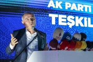 - "İnşallah Türkiye'nin senelerce kanını emen, ayaklarında pranga olarak dümeni