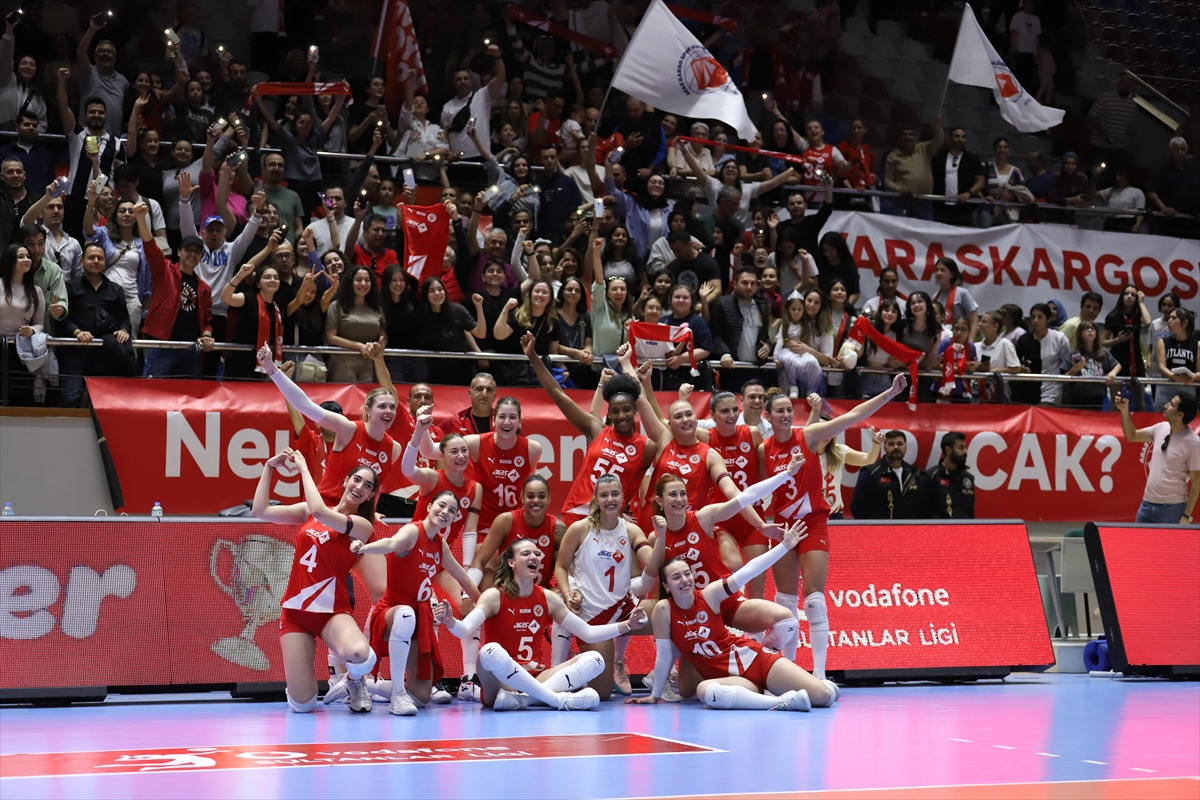 Aras Kargo Voleybol Takımı, yeni sezonda da Sultanlar Ligi'nde başarı kovalayacak