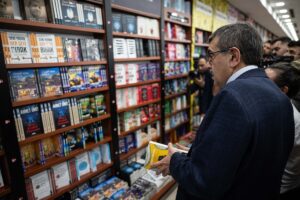 - "Türk halkının ürettiği ekonomik ve toplumsal değerlerden mi rahatsızlar?