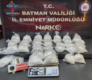 BATMAN (AA) – Batman'da düzenlenen uyuşturucu operasyonunda 20 kilo 200