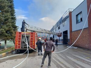 BOLU (AA) – Bolu'nun Mengen ilçesinde orman ürünleri işleme fabrikasında