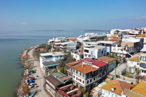 BURSA (AA) – Bursa'da Uludağ Elektrik Dağıtım AŞ (UEDAŞ) ekipleri,