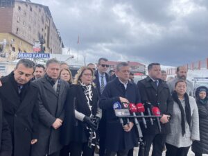 - "Duamızı etmek, ölenleri anmak, bir kez daha onların adalet