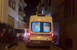 Denizli'de oğlunu bıçakla yaralayan baba gözaltına alındı DENİZLİ (AA) – Denizli'nin Pamukkale ilçesinde tartıştığı oğlunu bıçakla yaralayan