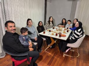ERZİNCAN (AA) – Erzincan'da okuyan üniversite öğrencileri, ramazan boyunca aile