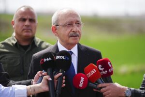 İSTANBUL (AA) – Eski CHP Genel Başkanı Kemal Kılıçdaroğlu, yolsuzluk