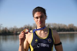 EDİRNE (AA) – GÖKHAN ZOBAR – Türkiye Kürek Şampiyonası'nda üç