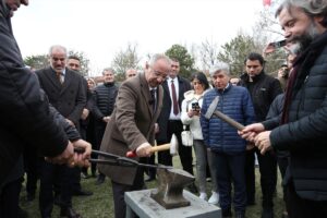 ANKARA (AA) – Gazi Üniversitesi'nde "Nevruz Bayramı Etkinliği" gerçekleştirildi. Üniversiteden