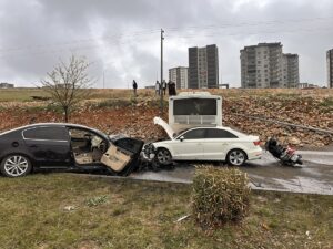 GAZİANTEP (AA) – Gaziantep'in Şehitkamil ilçesinde meydana gelen trafik kazasında