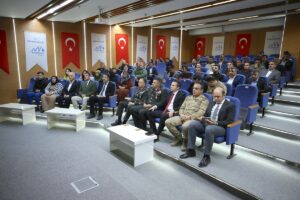 HAKKARİ (AA) – Hakkari'de şehit ailelerine devlet övünç madalyası ve