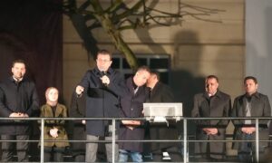 - "Önümüzde CHP'nin aldığı tarihi bir karar var. Ön seçim