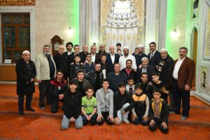 İSTANBUL (AA) – İstanbul Valisi Davut Gül, dün akşam orucunu