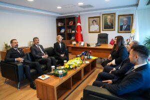 - Ramazan Bayramı dolayısıyla, BBP, Anahtar Parti, Saadet Partisi, Demokrat