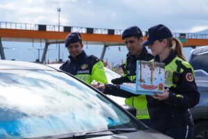 İZMİR (AA) – İzmir'de jandarma bayram tatili yoğunluğu nedeniyle trafik