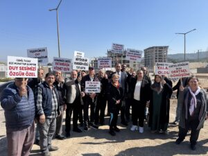İZMİR (AA) – İzmir'in Karabağlar ilçesinde Uzundere Kentsel Dönüşüm Projesi'nin