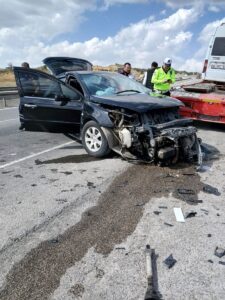 KARABÜK (AA) – Karabük'ün Eskipazar ilçesinde park halindeki tıra çarpan