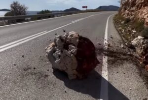 ANTALYA (AA) – Antalya'nın Kaş ilçesinde D400 kara yoluna düşen