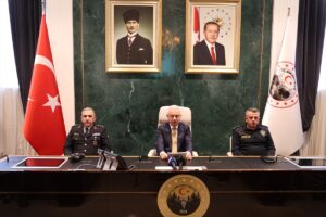 KIRKLARELİ (AA) – Kırklareli Valisi Uğur Turan, düzensiz göçle mücadelenin