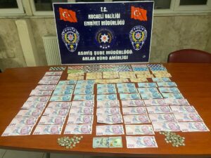 KOCAELİ (AA) – Kocaeli'nin Kartepe ilçesinde kumar oynayan 9 kişiye