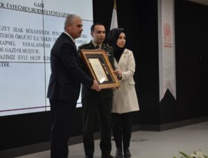 KONYA (AA) – Konya'da, 3 şehit ailesi ve 8 gaziye