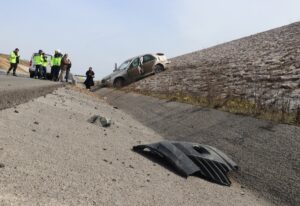 KOCAELİ (AA) – Kuzey Marmara Otoyolu'nun Kocaeli kesiminde panelvan ile