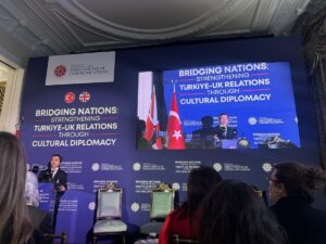 LONDRA (AA) – İngiltere'nin başkenti Londra'da Türkiye Cumhuriyeti Cumhurbaşkanlığı İletişim