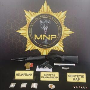 MALATYA (AA) – Malatya'da, uyuşturucu satıcılarına yönelik operasyonda gözaltına alınan