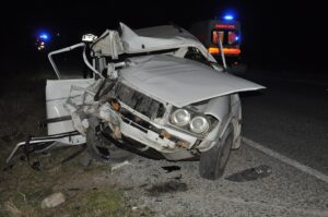 MANİSA (AA) – Manisa'nın Salihli ilçesinde, otomobilin arıza nedeniyle yol