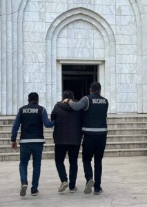 MUĞLA (AA) – Muğla'nın Milas ilçesinde silah kaçakçılığı operasyonunda gözaltına